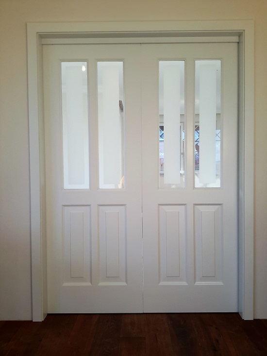 2 flüglige Zimmertüre Massiv weiß lackiert mit langen Füllungen Rahmenbau